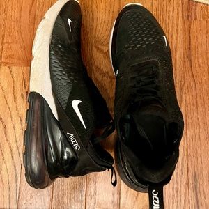 Men’s Nike Air Max 270 size 10.5